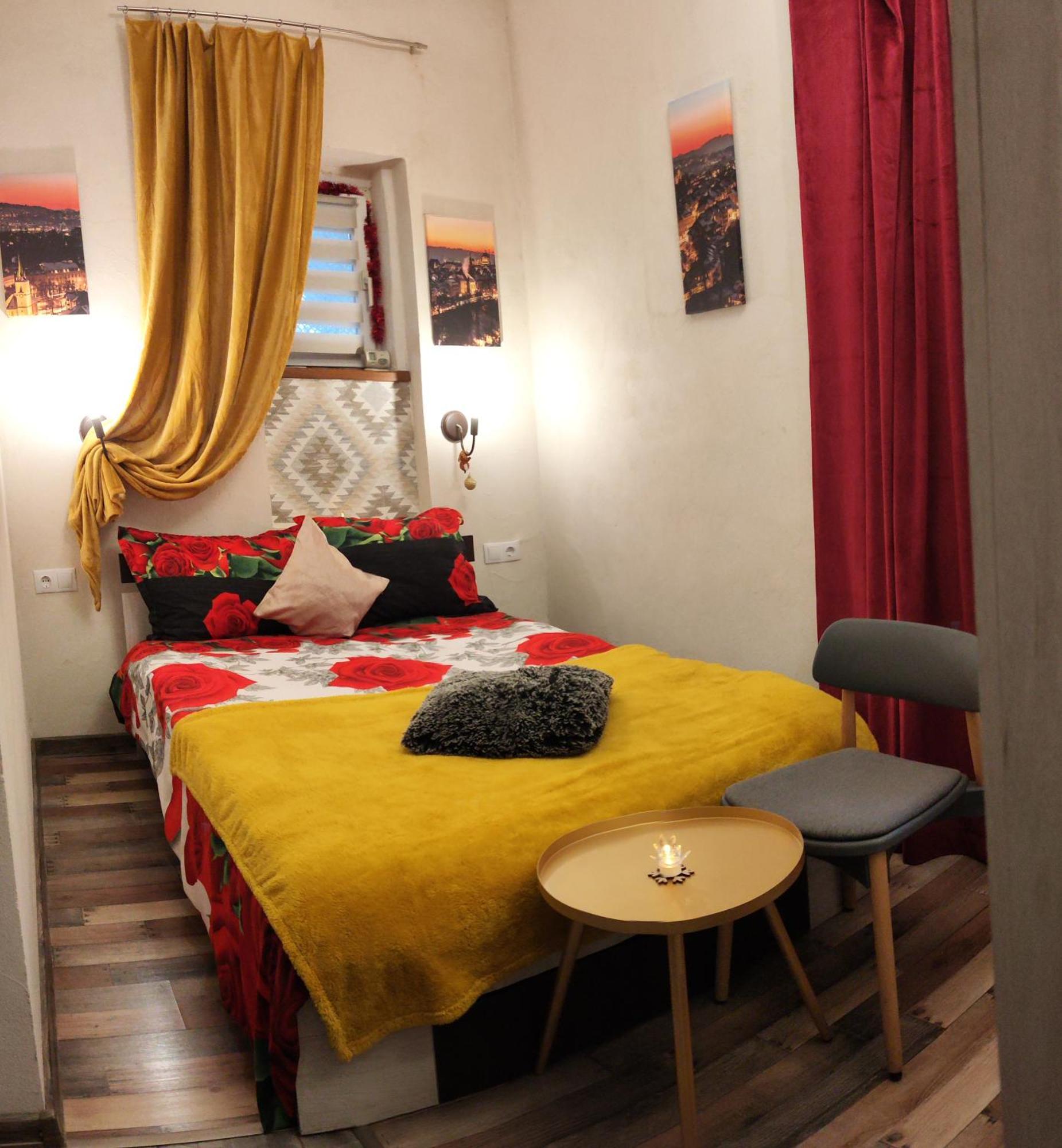 Old City Romantic Studio Brașov Zimmer foto